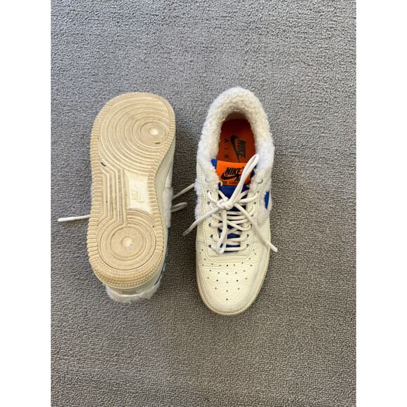 Nike Air Force 1 Women's Size 6 White Blue Sherpa Fleece Sneakers - Picture 9 of 14